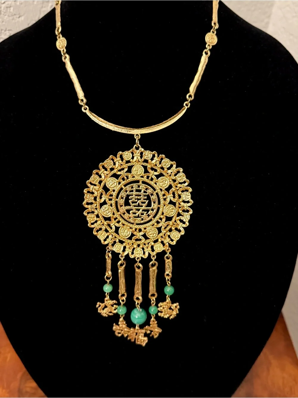 Vintage 1960s Goldette New York Signed Gold Tone Asian Runway Necklace Perfect!